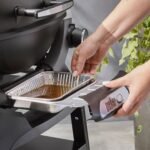 Gasgrill Weber Q 2200N mit Rollwagen, Black, inklusive Abdeckhaube – Bild 6