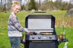 COZZE G 800 COMBO Plancha Grill mit Grillrost Starterset mit COZZE Grillbesteck Grillzange, Grillwender, Grillbürste und Grillhandschuhe – Bild 7