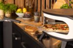 COZZE Pizzaofen Gas 42,5 cm 17" mit rotierendem Pizzastein inkl. Hitzeschild + Schrankmodul 1 türig – Bild 4