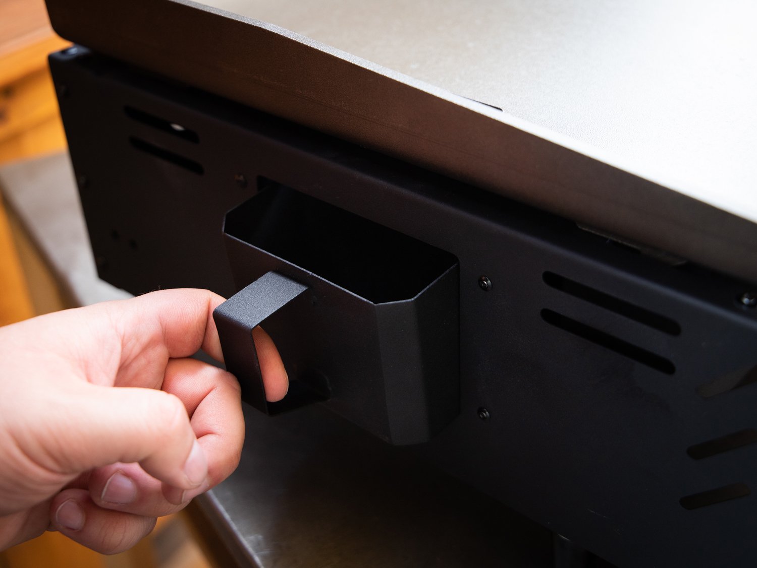 Grillfürst Plancha Grill 2 Brenner mit insgesamt 7 kW und Edelstahl Plancha inkl. 2 Stk. Plancha Spatel und Grillzange – Bild 7