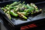 Outdoorchef Gas Kugelgrill Station DAVOS 570 G Pro BZ mit Blazing Zone und 11 kg Gasflaschen-Kit – Bild 2