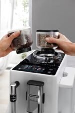 De'Longhi Rivelia EXAM440.35.W Kaffeevollautomat mit Milchaufschäumdüse – Bild 4