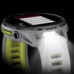 Garmin Forerunner 970 GPS Smartwatch - French Gray/Softgold Titan – Bild 5