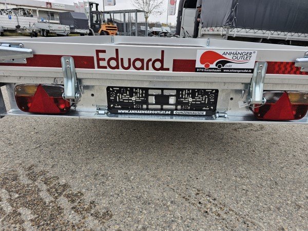 Eduard 2615 GE 1000 kg Hochlader mit integrierten Auffahrschienen und vielem mehr – Bild 4